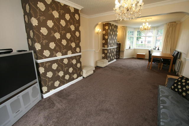  Image of 4 bedroom Semi-Detached house for sale in Bescot Crescent Walsall WS1 at Bescot Crescent, Walsall