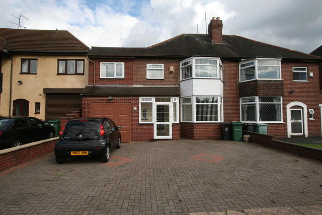  Image of 4 bedroom Semi-Detached house for sale in Bescot Crescent Walsall WS1 at Bescot Crescent, Walsall