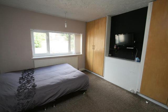  Image of 4 bedroom Semi-Detached house for sale in Bescot Crescent Walsall WS1 at Bescot Crescent, Walsall