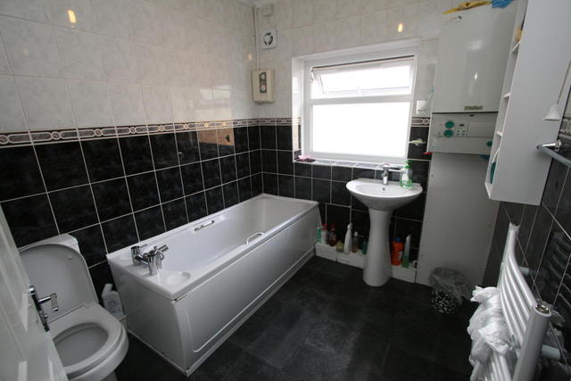  Image of 4 bedroom Semi-Detached house for sale in Bescot Crescent Walsall WS1 at Bescot Crescent, Walsall