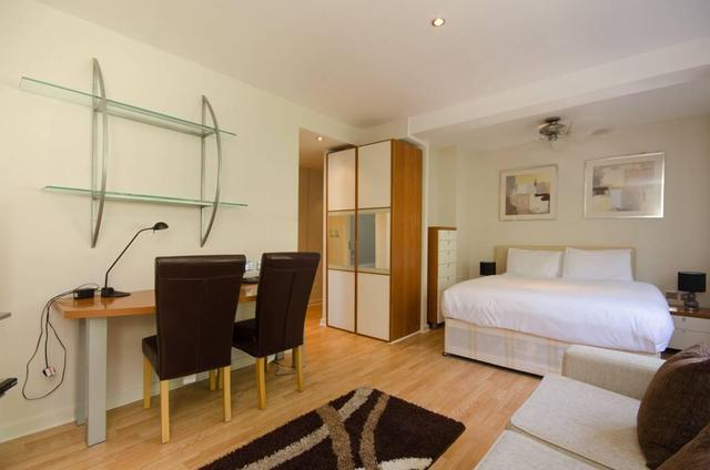  Image of Studio flat to rent in Old Brompton Road London SW7 at Roland House, Old Brompton Road, South Kensington, SW7