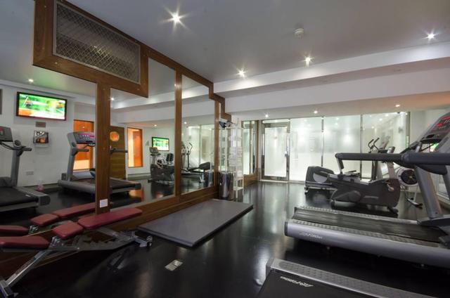  Image of Studio flat to rent in Old Brompton Road London SW7 at Roland House, Old Brompton Road, South Kensington, SW7