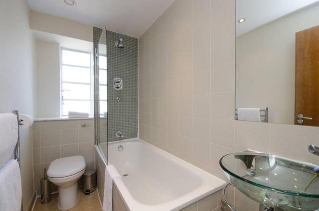  Image of Studio flat to rent in Old Brompton Road London SW7 at Roland House, Old Brompton Road, South Kensington, SW7