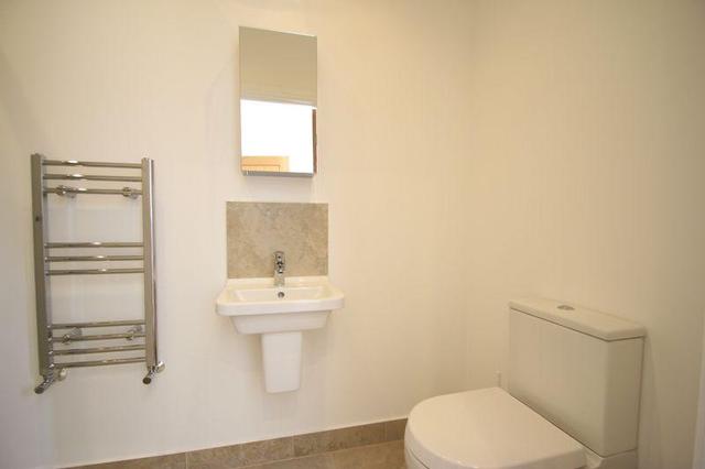  Image of 1 bedroom Flat to rent in Wolverhampton Road Stafford ST17 at Wolverhampton Road, Stafford ST17