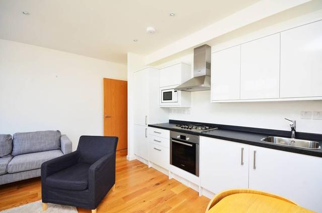  Image of 1 bedroom Flat to rent in Gosfield Street London W1W at Gosfield Street, Fitzrovia, W1W