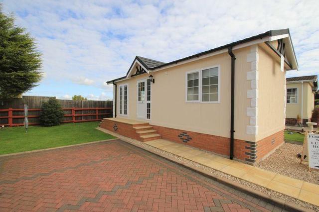  Image of 1 bedroom Retirement Property for sale in Hordern Park Ball Lane Coven Heath Wolverhampton WV10 at Ball Lane, Wolverhampton