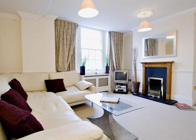  Image of 2 bedroom Flat to rent in Hanson Street London W1W at Hanson Street, Fitzrovia, W1W