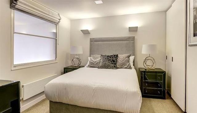  Image of 2 bedroom Flat to rent in Fulham Road London SW3 at FULHAM ROAD, CHELSEA, SW3
