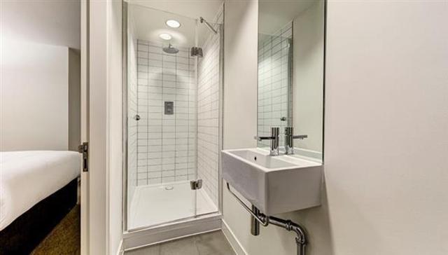  Image of 2 bedroom Flat to rent in Fulham Road London SW3 at FULHAM ROAD, CHELSEA, SW3