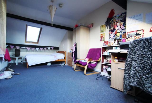  Image of 3 bedroom Property to rent in School Road Sheffield S10 at Well presented 3 bed, School Road