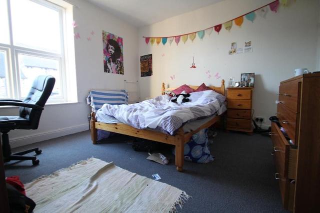  Image of 3 bedroom Property to rent in School Road Sheffield S10 at Well presented 3 bed, School Road