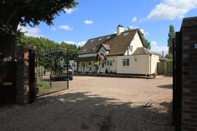  Image of 5 bedroom Equestrian Facility for sale in Lyne Hill Lane Penkridge Stafford ST19 at Lyne Hill Lane, Penkridge, Staffs.