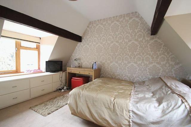  Image of 6 bedroom Detached house for sale in Teddesley Road Penkridge Stafford ST19 at Park Gate Lodge, Teddesley Road, Penkridge, ST19 5RH