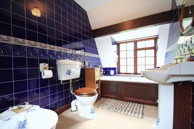  Image of 6 bedroom Detached house for sale in Teddesley Road Penkridge Stafford ST19 at Park Gate Lodge, Teddesley Road, Penkridge, ST19 5RH