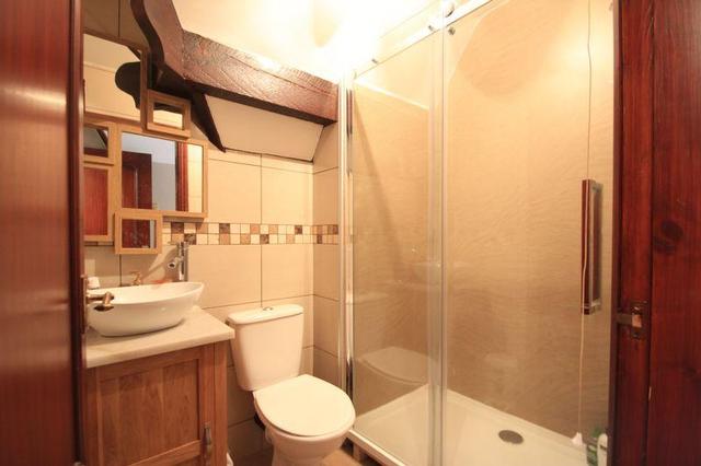  Image of 6 bedroom Detached house for sale in Teddesley Road Penkridge Stafford ST19 at Park Gate Lodge, Teddesley Road, Penkridge, ST19 5RH