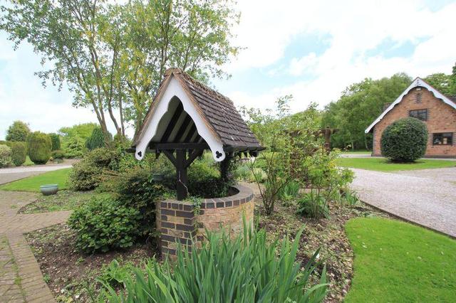  Image of 6 bedroom Detached house for sale in Teddesley Road Penkridge Stafford ST19 at Park Gate Lodge, Teddesley Road, Penkridge, ST19 5RH
