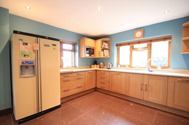  Image of 6 bedroom Detached house for sale in Teddesley Road Penkridge Stafford ST19 at Park Gate Lodge, Teddesley Road, Penkridge, ST19 5RH