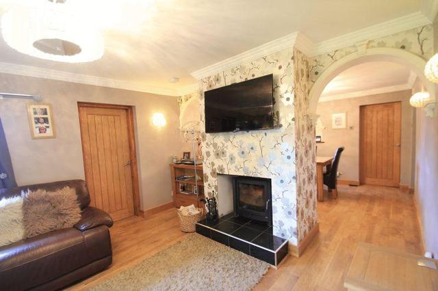  Image of 6 bedroom Detached house for sale in Teddesley Road Penkridge Stafford ST19 at Park Gate Lodge, Teddesley Road, Penkridge, ST19 5RH