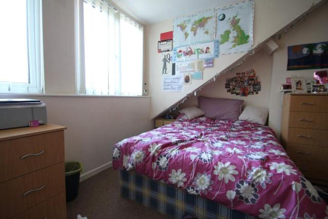  Image of 6 bedroom Property to rent in Bower Road Sheffield S10 at Excellent 6 bed house, Crookesmoor.