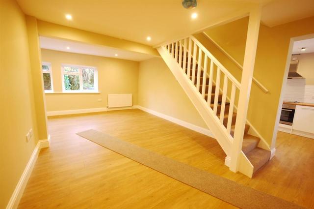  Image of 3 bedroom End of Terrace to rent in Vineyards Road Northaw Potters Bar EN6 at Vineyards Road, Northaw