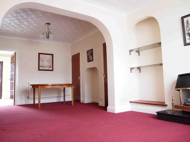  Image of 3 bedroom Semi-Detached house to rent in Frampton Road Gorseinon Swansea SA4 at Frampton Road, SA4