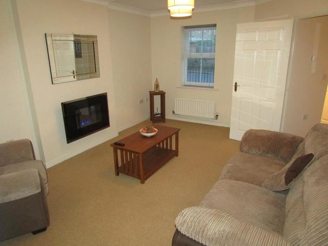  Image of 3 bedroom Town House to rent in Tuke Grove Wakefield WF1 at Tuke Grove, Parklands, Wakefield, WF1 4SL