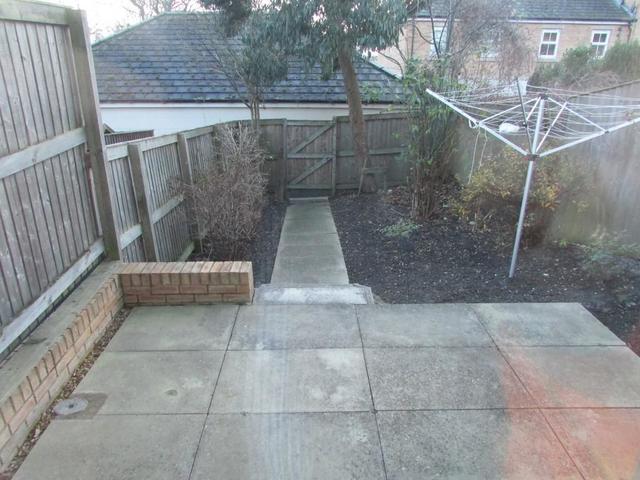  Image of 3 bedroom Town House to rent in Tuke Grove Wakefield WF1 at Tuke Grove, Parklands, Wakefield, WF1 4SL