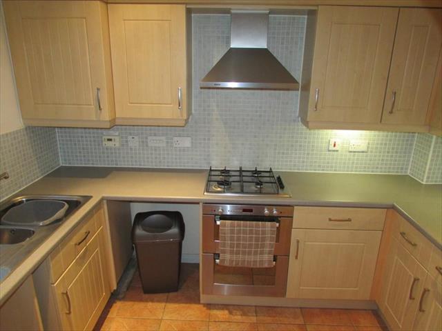  Image of 3 bedroom Town House to rent in Tuke Grove Wakefield WF1 at Tuke Grove, Parklands, Wakefield, WF1 4SL