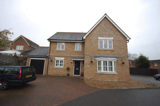  Image of 4 bedroom Detached house for sale in Brook End Road South Chelmsford CM2 at Brook End Road South, Chancellor Park, Chelmsford, CM2