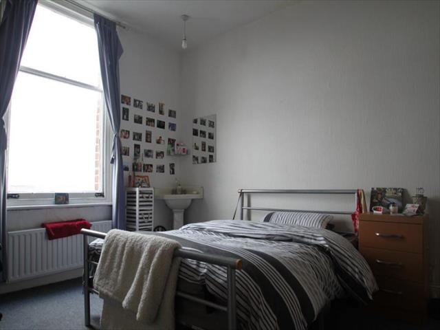  Image of 7 bedroom Property to rent in Bower Road Sheffield S10 at Great 7 bed on Bower Road