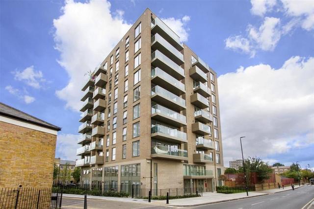  Image of 1 bedroom Flat to rent in Canton Street London E14 at Canton, Poplar, E14