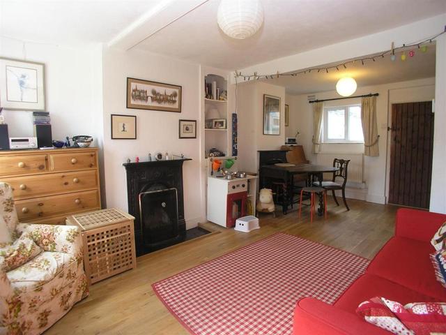  Image of 2 bedroom Terraced house for sale in Hadham Road Bishop