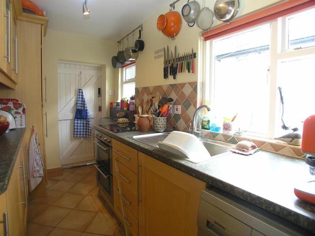  Image of 2 bedroom Terraced house for sale in Hadham Road Bishop