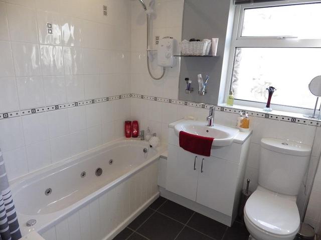  Image of 3 bedroom Detached Bungalow for sale in Torrey Close Heacham King