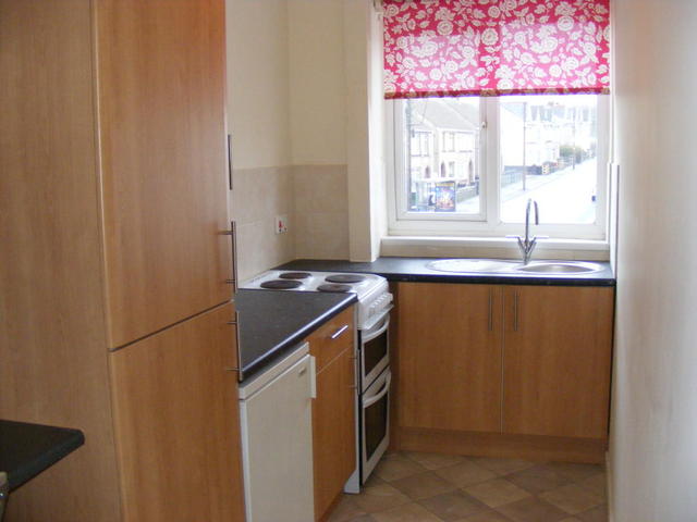  Image of 1 bedroom Flat to rent in Bryn Road Loughor Swansea SA4 at INC. UTILITY BILLS Bryn Road,Gorseinon,SA4