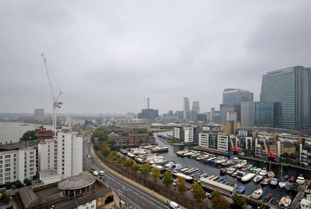  Image of 2 bedroom Flat to rent in Marsh Wall London E14 at Tiller Rd, Isle of Dogs, E14