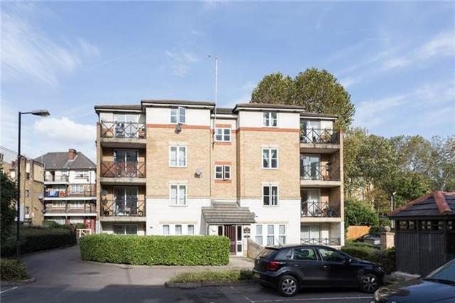  Image of 2 bedroom Flat to rent in Stoneyard Lane London E14 at Stoneyard Lane, Canary Wharf, E14