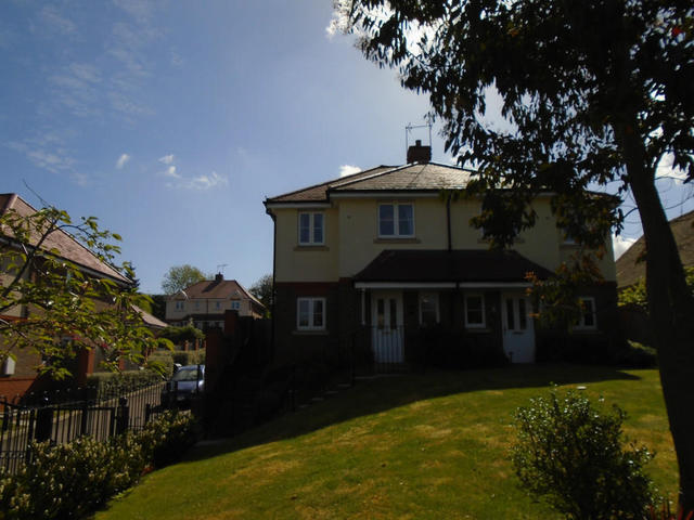  Image of 3 bedroom Semi-Detached house to rent in High Street Binbrook Market Rasen LN8 at BINBROOK