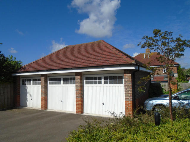  Image of 3 bedroom Semi-Detached house to rent in High Street Binbrook Market Rasen LN8 at BINBROOK