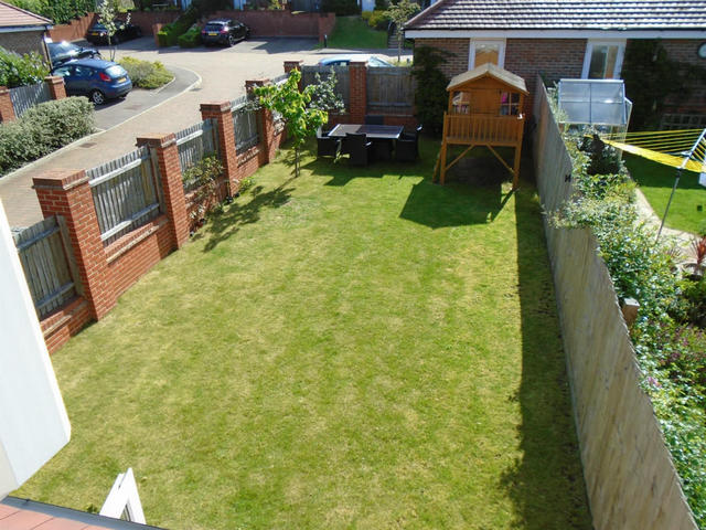  Image of 3 bedroom Semi-Detached house to rent in High Street Binbrook Market Rasen LN8 at BINBROOK