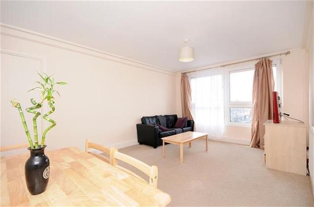  Image of 2 bedroom Flat to rent in Finlay Street London SW6 at Fulham, Pellant Road, SW6