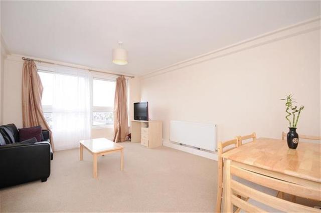  Image of 2 bedroom Flat to rent in Finlay Street London SW6 at Fulham, Pellant Road, SW6