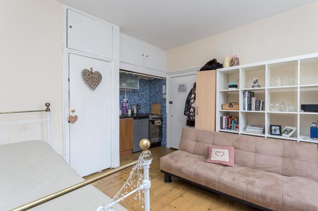  Image of Studio flat to rent in Gwendwr Road London W14 at Gwendwr, West Kensington, W14