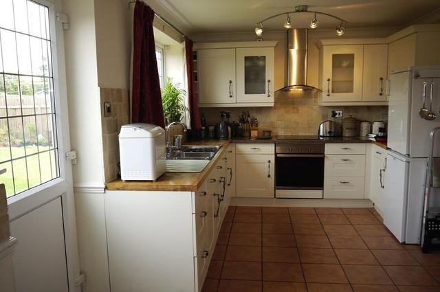  Image of 4 bedroom Detached house for sale in Willow Garth Eastrington Goole DN14 at Willow Garth, Eastrington