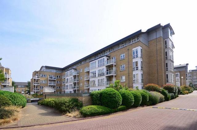  Image of 1 bedroom Flat to rent in St. Davids Square London E14 at St Davids Square, Isle of Dogs, E14