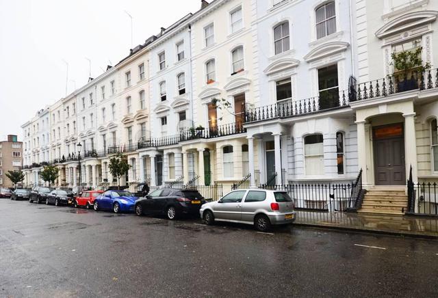  Image of 1 bedroom Flat to rent in Arundel Gardens London W11 at Arundel Gardens, Notting Hill, W11