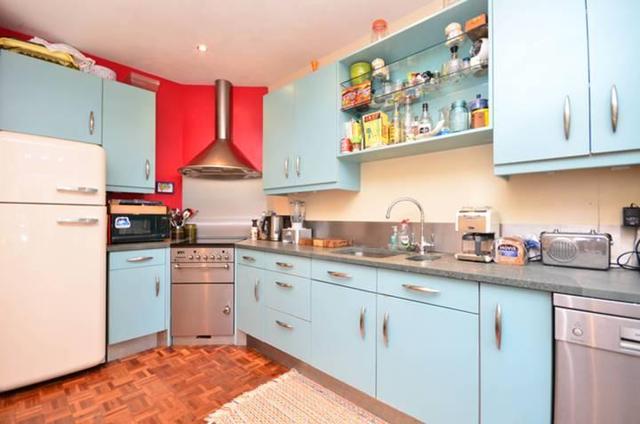  Image of 2 bedroom Flat to rent in Latimer Road London W10 at Latimer Road, North Kensington, W10