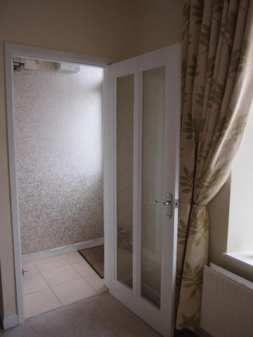  Image of 2 bedroom Terraced house to rent in Dinas Street Plasmarl Swansea SA6 at DINAS STREET, Swansea, SA6