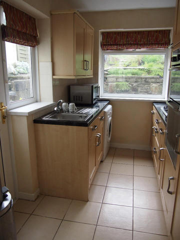  Image of 2 bedroom Terraced house to rent in Dinas Street Plasmarl Swansea SA6 at DINAS STREET, Swansea, SA6