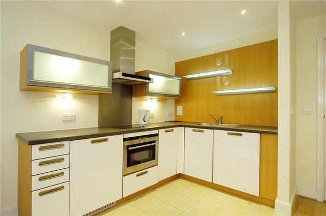  Image of Studio flat to rent in East Lane London SE16 at Axis Court, East Lane, London, SE16